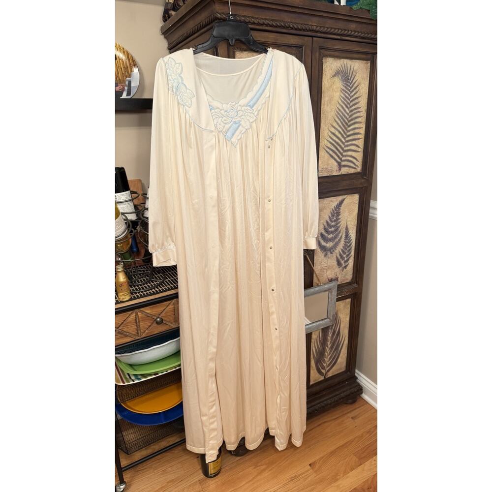 Vtg Ivory Shadowline Nightgown & Robe Set Embroidered & Blue Piping EUC Sz LG